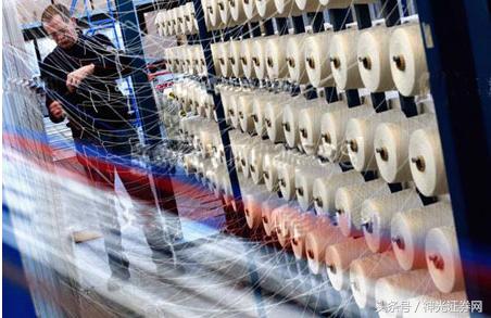 人民币贬值压力犹存，纺织板块有望走出独立行情，纺纱加工企业迎来机遇